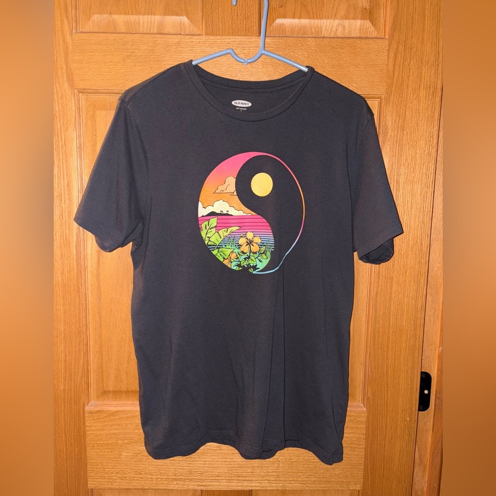 Old Navy Ying Yang T-shirt